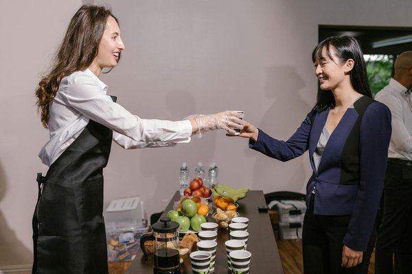 Boostez la Notoriété de Votre Marque de Services grâce aux Réseaux Sociaux : Stratégies Pionnières à Adopter